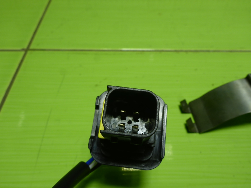 Моторчик стеклоочистителя передний