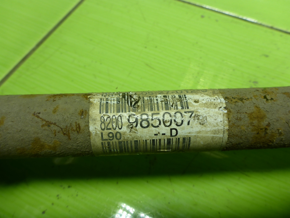 Полуось передняя правая