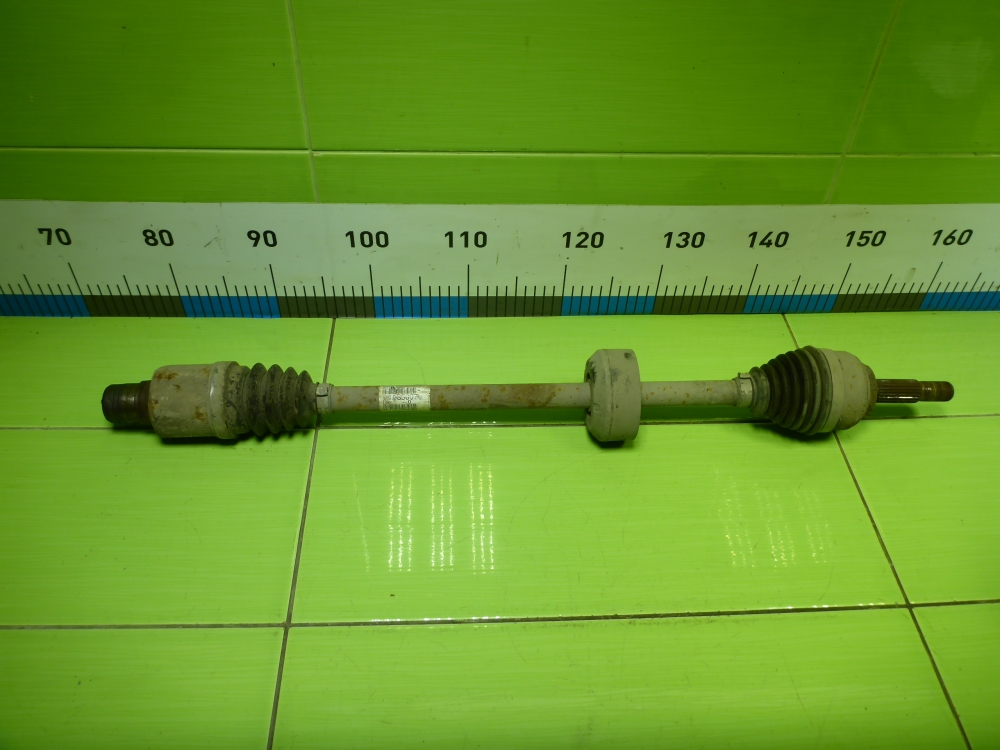 Полуось передняя правая