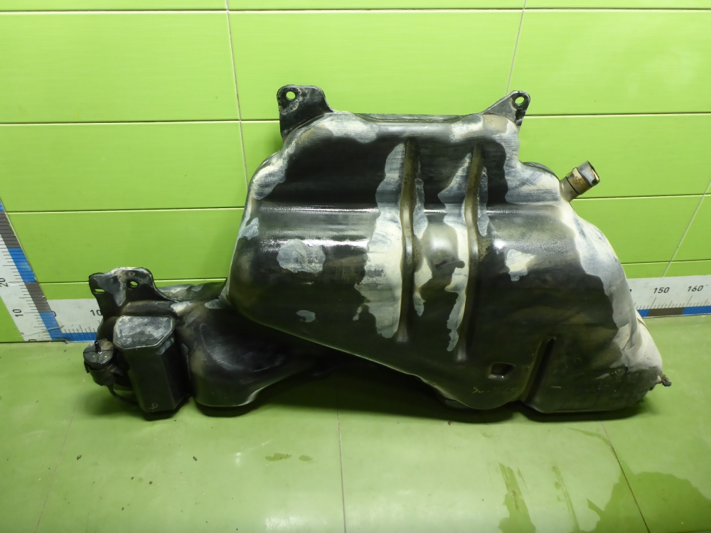 Бак топливный