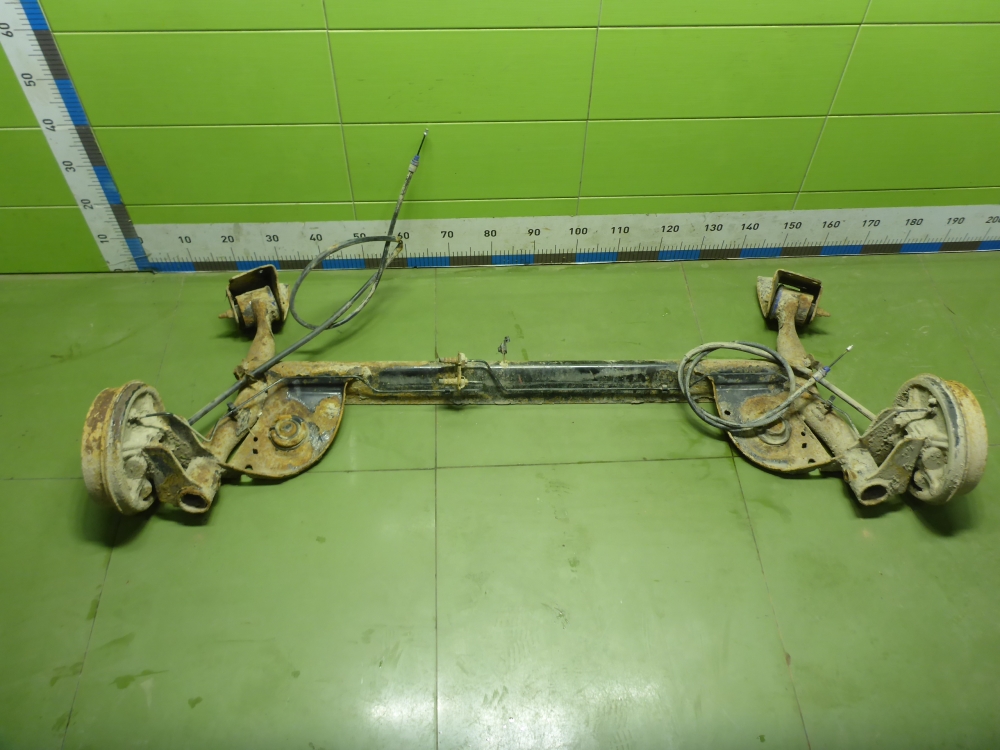 Балка задняя