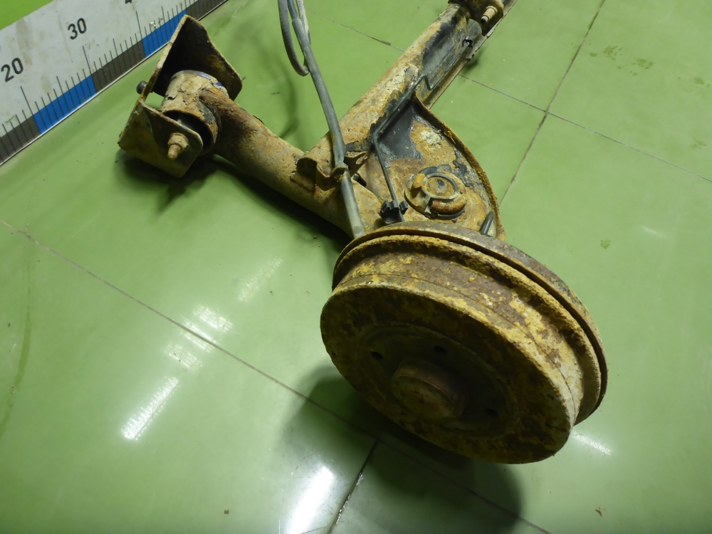 Балка задняя