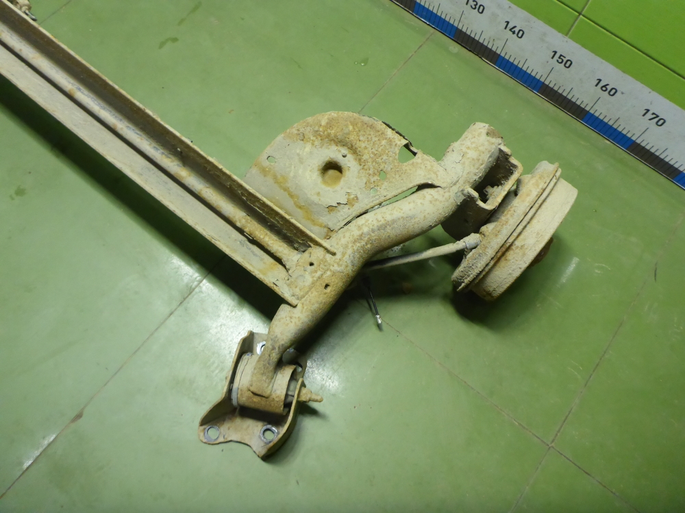 Балка задняя