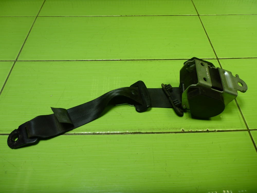 Ремень безопасности