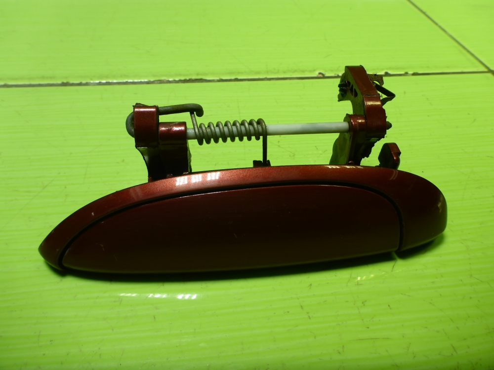 Ручка двери задней наружная левая