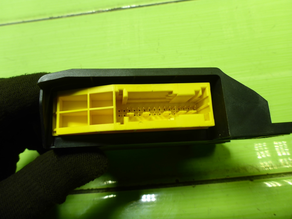 Блок управления подушек безопасности (AIR BAG)