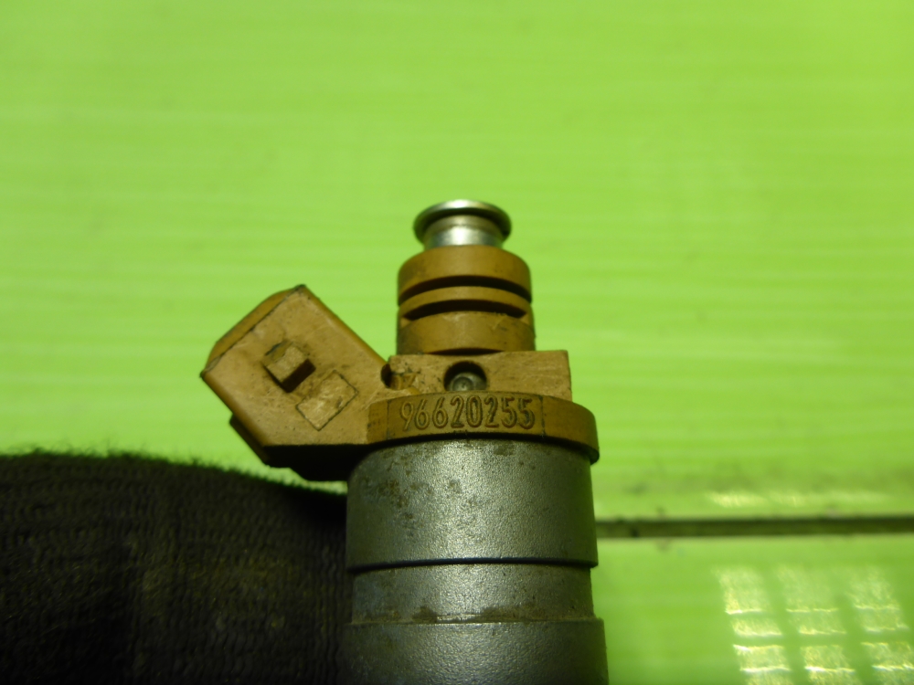 Форсунка инжекторная электрическая