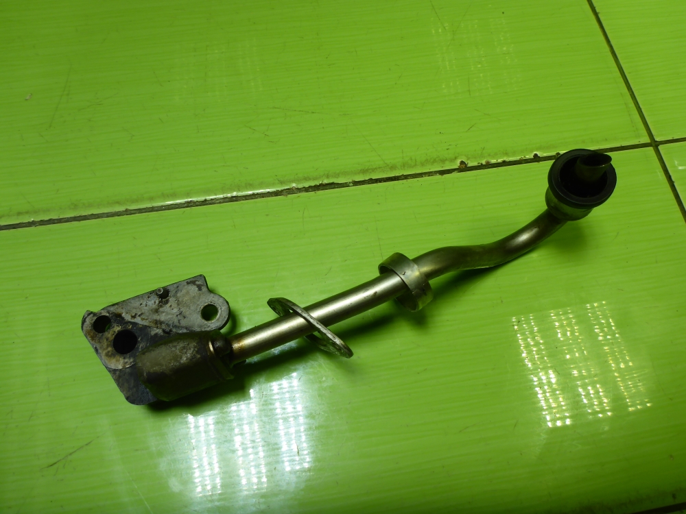 Трубка картерных газов