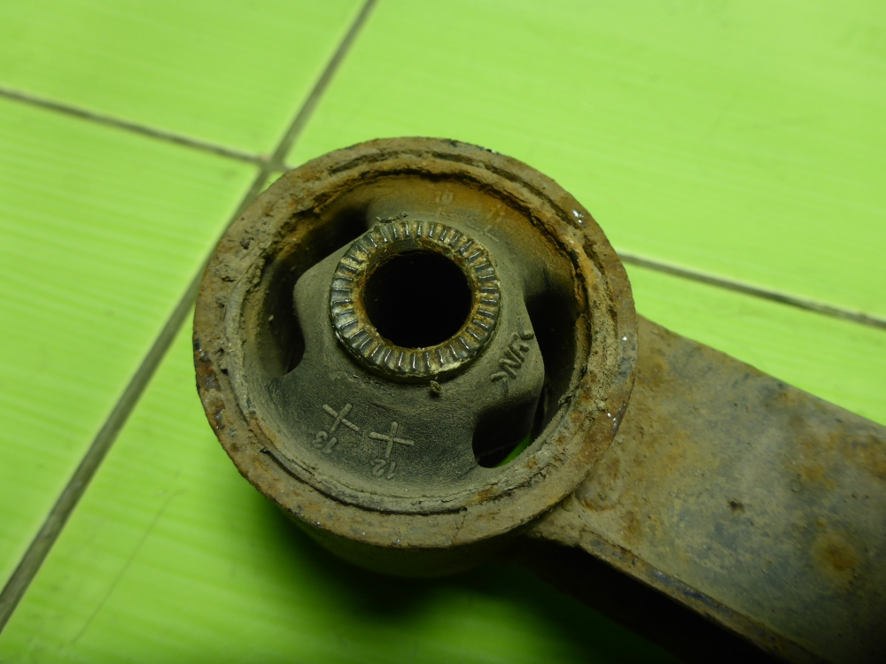 Рычаг задний продольный