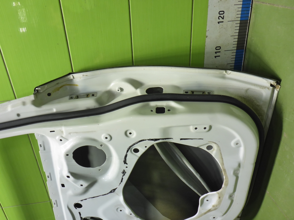 Дверь задняя левая