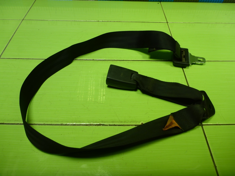 Ремень безопасности