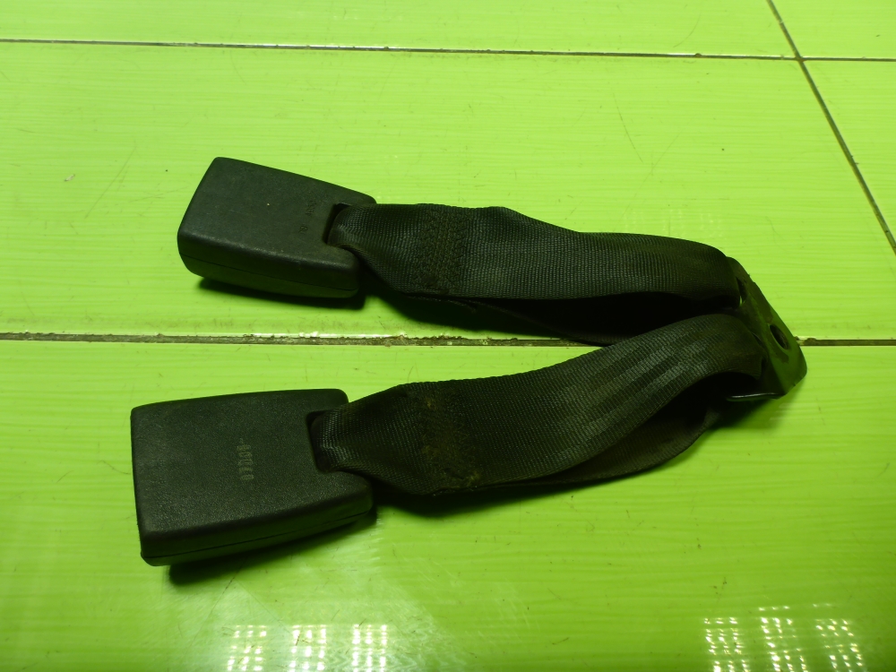 Ответная часть ремня безопасности