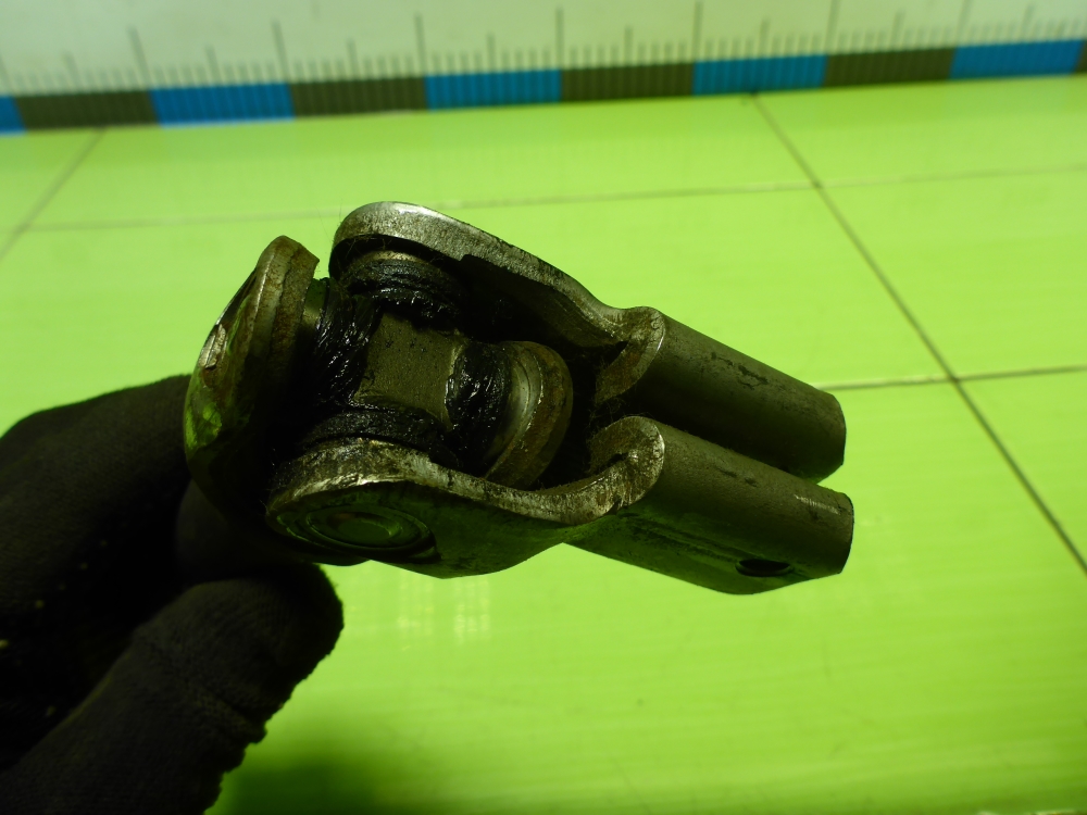 Кардан рулевой