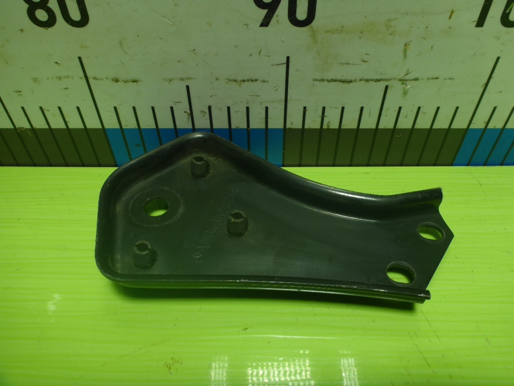 Кронштейн (сопут. товар)