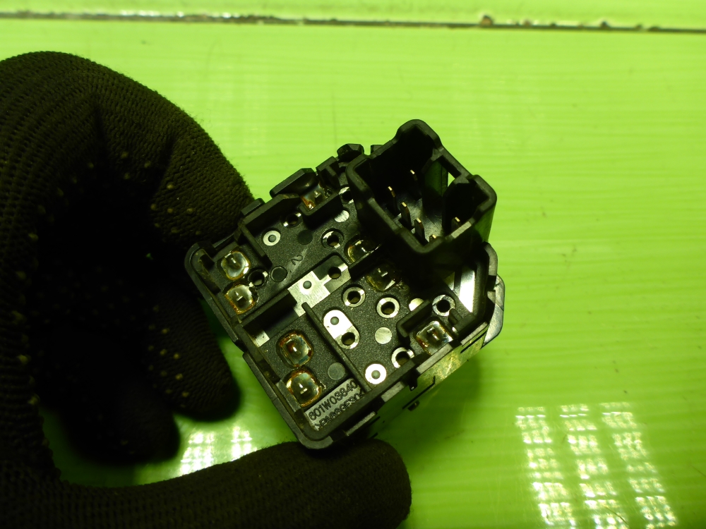 Блок управления стеклоподъемниками