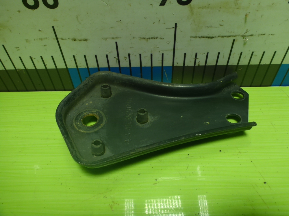 Кронштейн (сопут. товар)