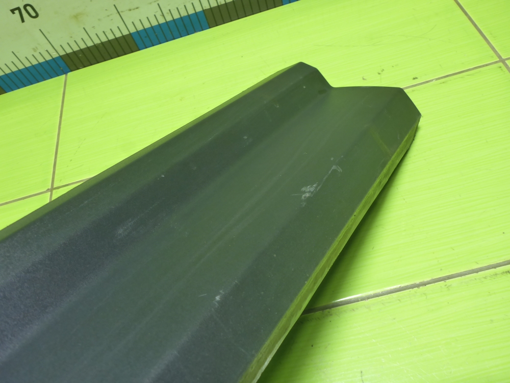 Накладка двери передней левой