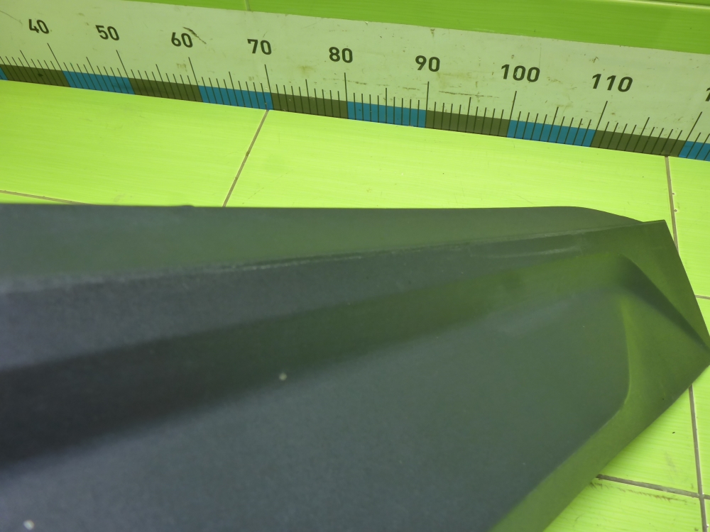 Накладка двери задней левой