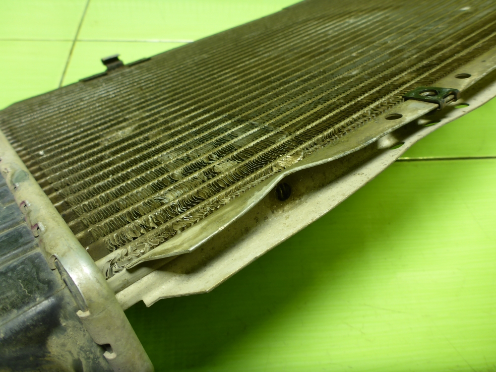 Радиатор охлаждения двигателя основной