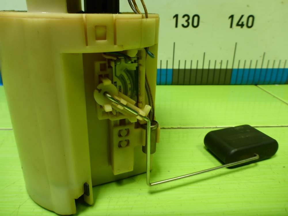 Насос топливный электрический