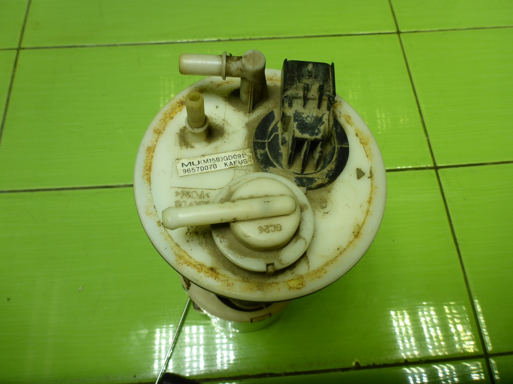 Насос топливный электрический