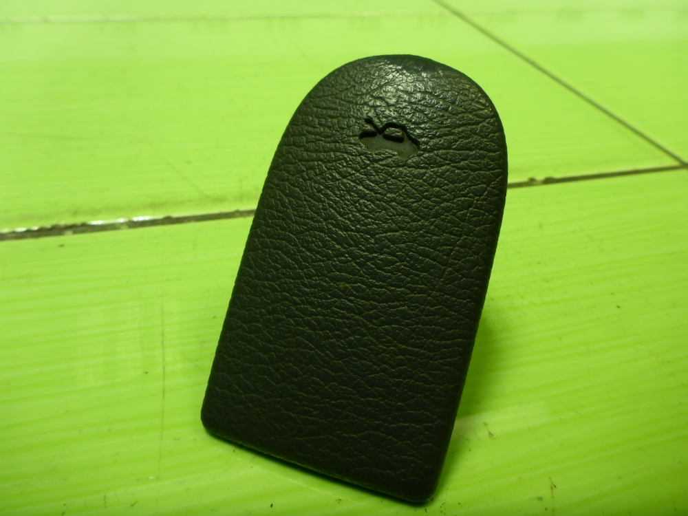 Ручка открывания капота