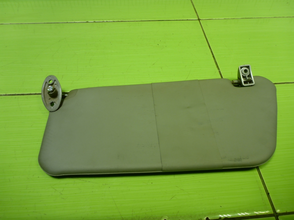 Козырек солнцезащитный