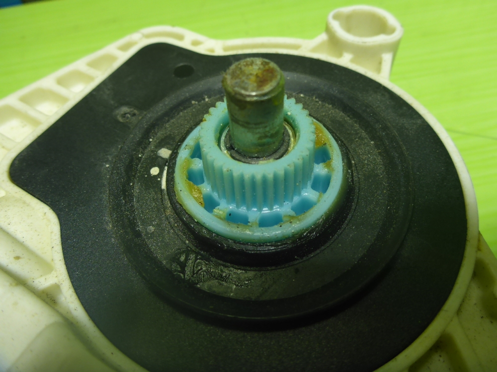 Моторчик стеклоподъемника