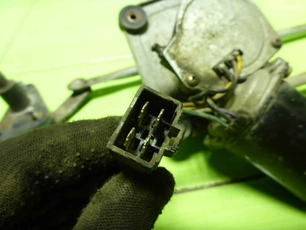 Трапеция стеклоочистителей