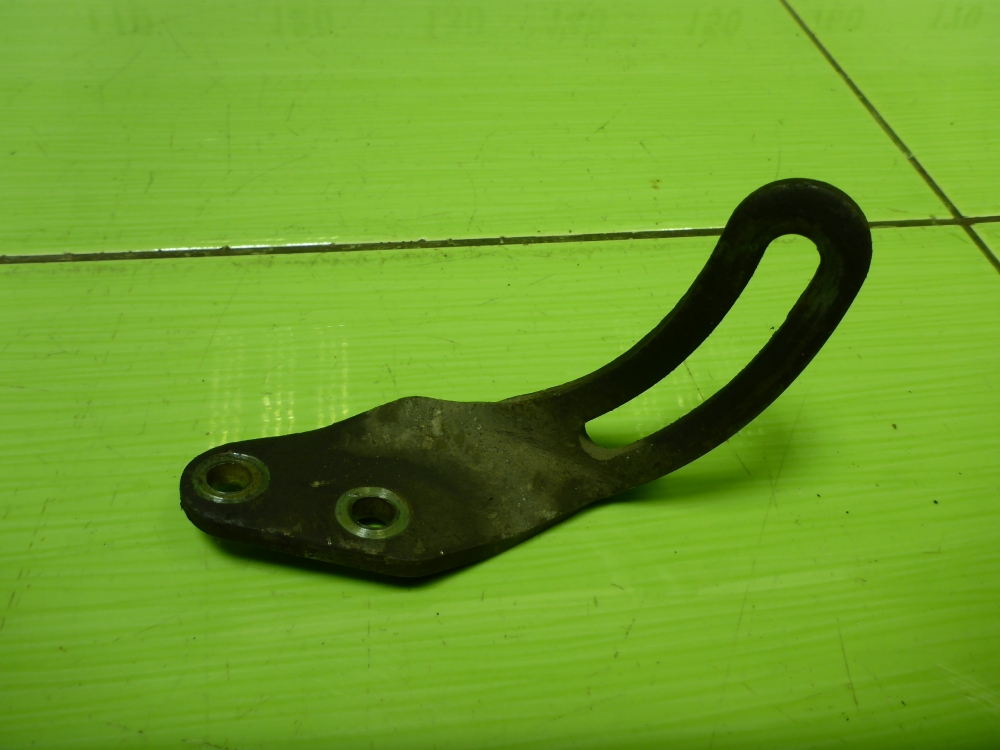 Кронштейн ГУР