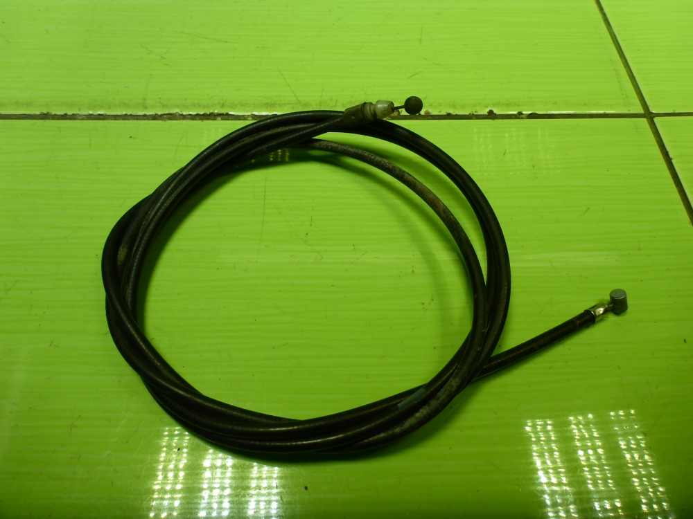 Трос открывания капота