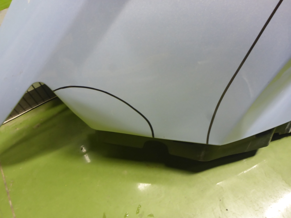 Крыло переднее левое