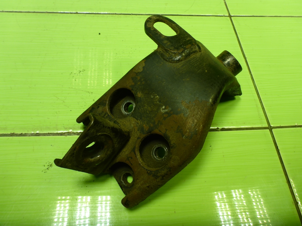 Кронштейн КПП