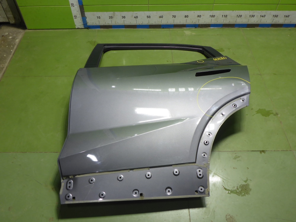 Дверь задняя левая