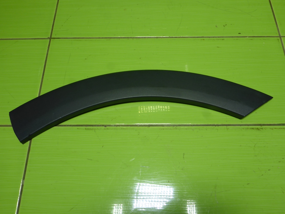 Накладка двери задней левой