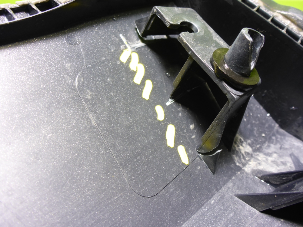 Накладка двери задней левой