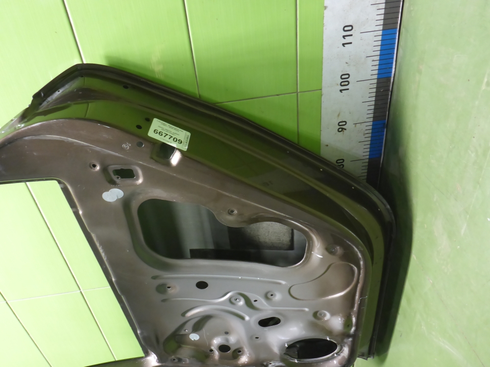 Дверь задняя правая