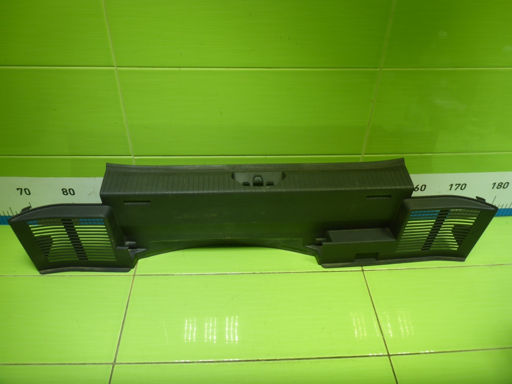 Обшивка багажника