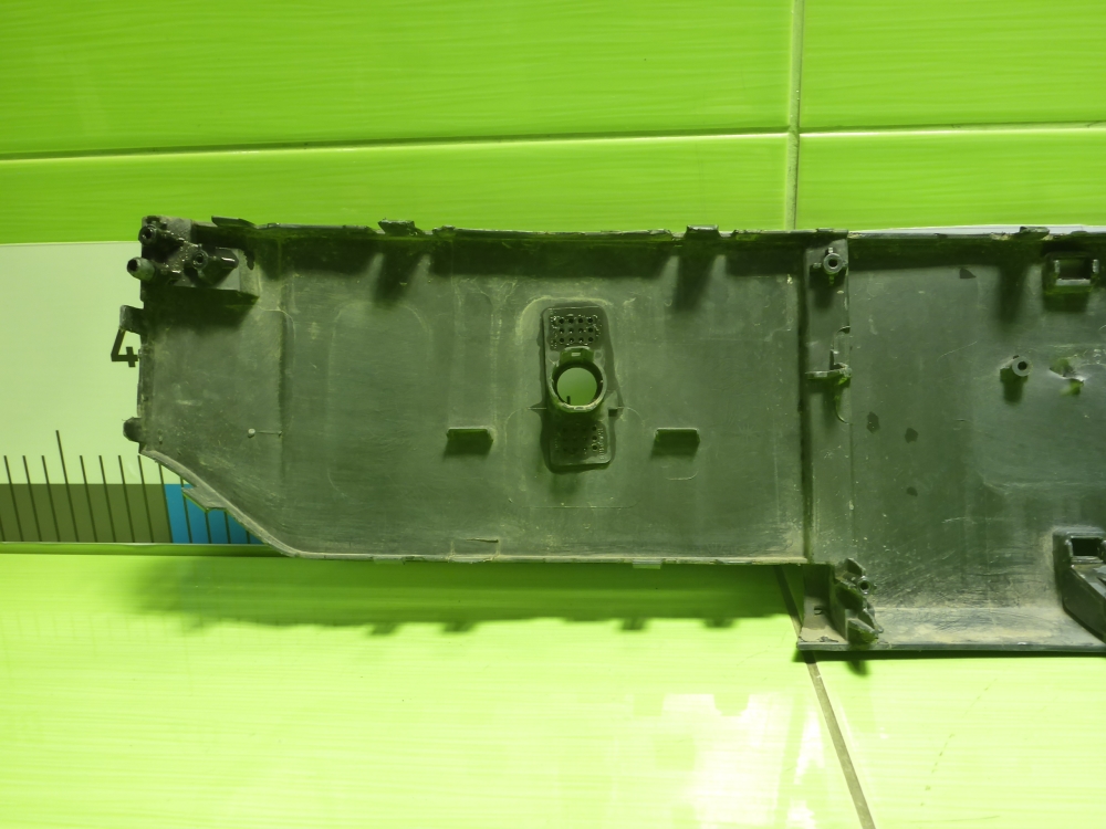 Накладка переднего бампера