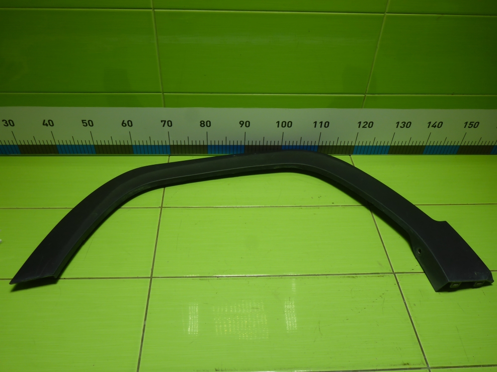 Накладка переднего крыла левого