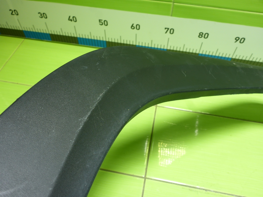 Накладка переднего крыла левого