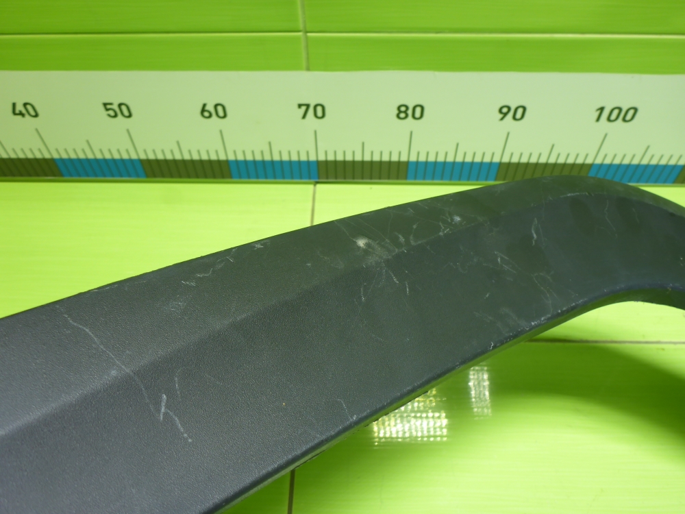 Накладка переднего крыла левого