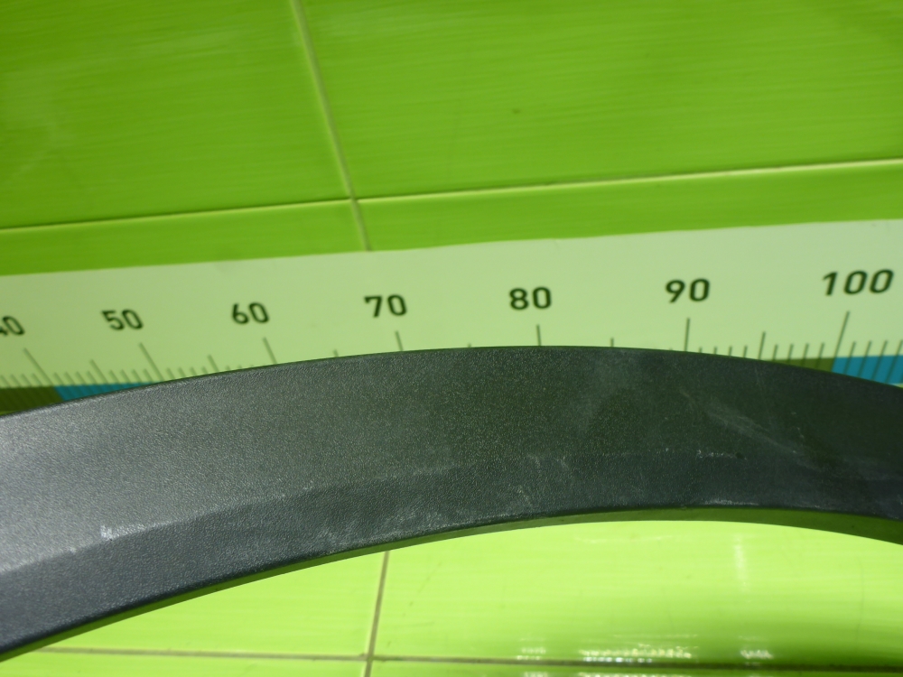 Накладка переднего крыла левого