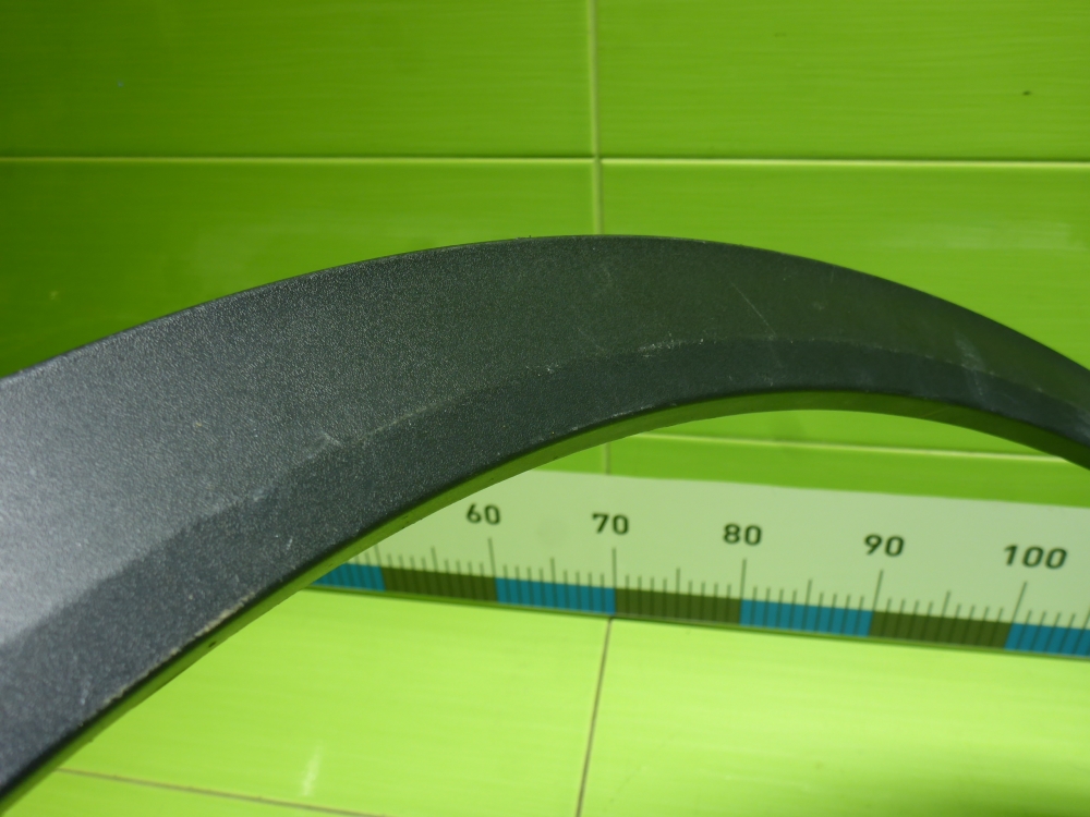 Накладка переднего крыла левого