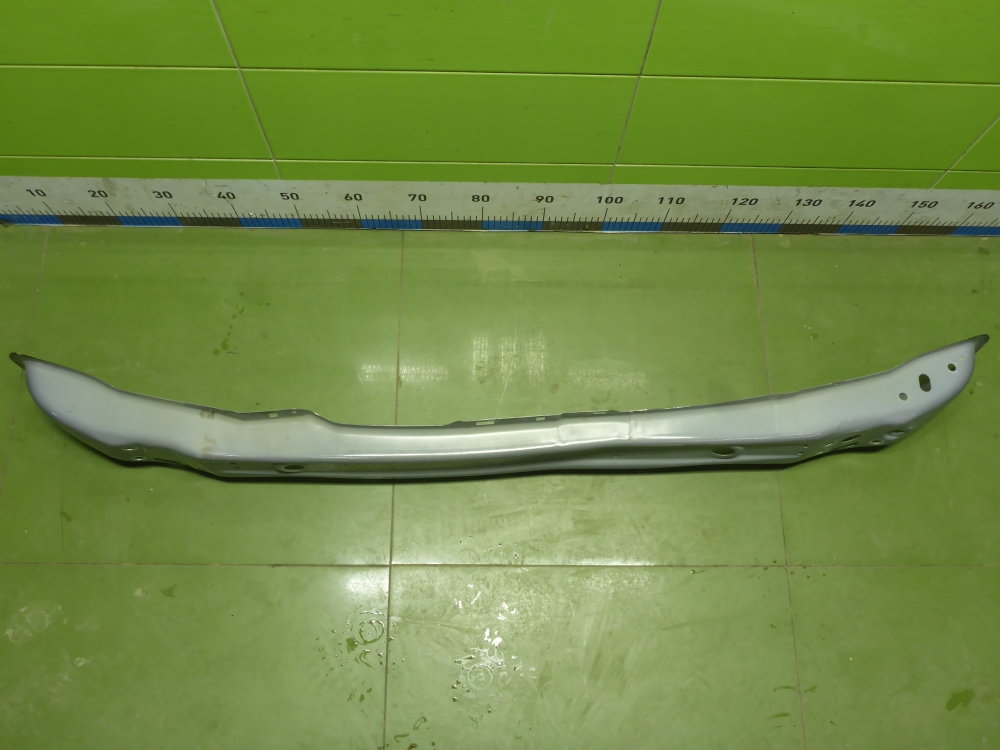 Усилитель переднего бампера