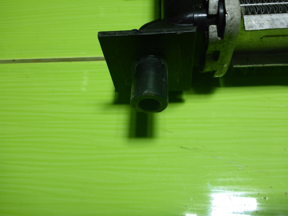 Радиатор охлаждения двигателя основной