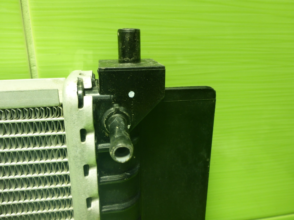 Радиатор охлаждения двигателя основной