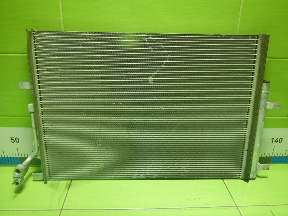 Радиатор кондиционера / конденсер
