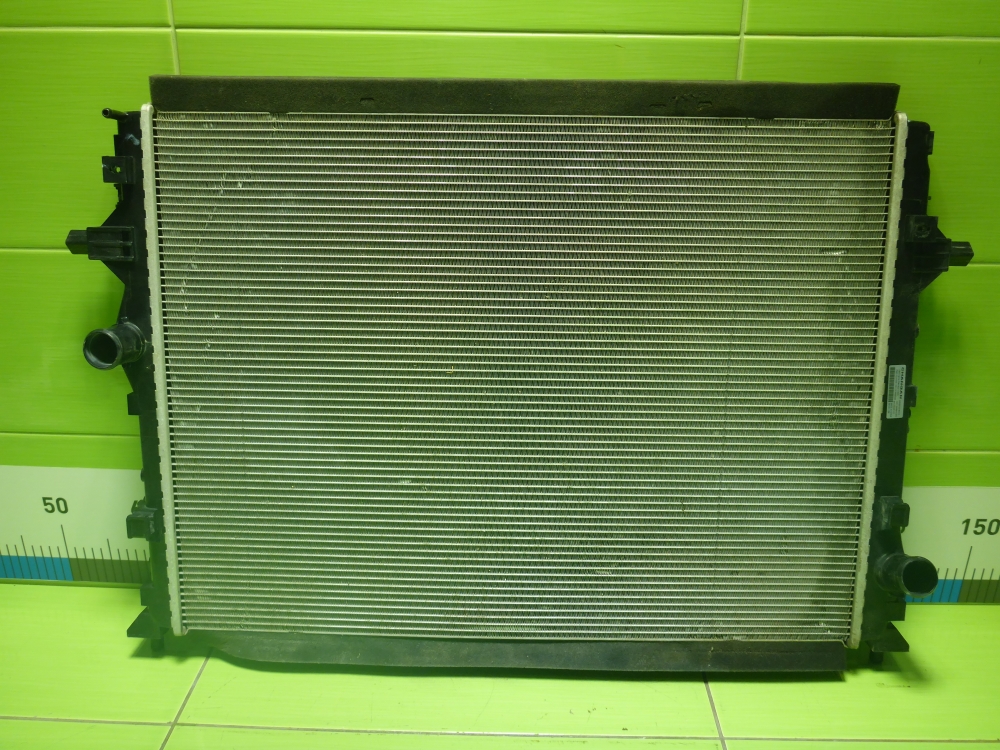 Радиатор охлаждения двигателя основной