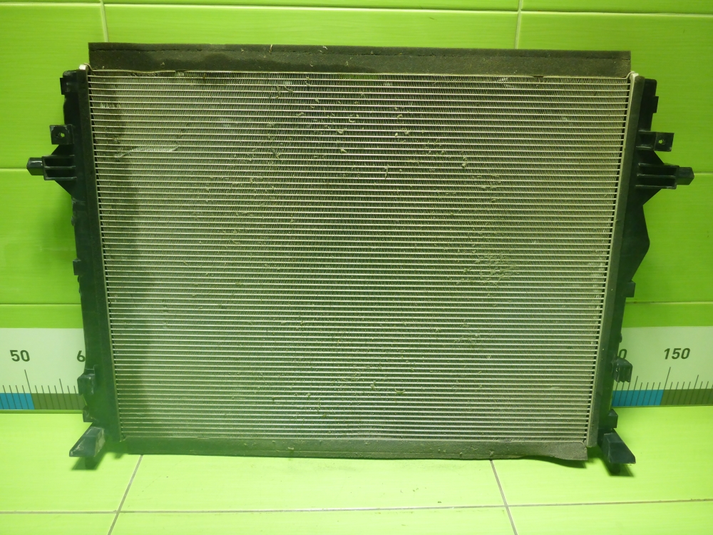 Радиатор охлаждения двигателя основной